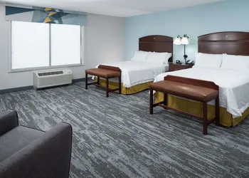 Hampton Inn & Suites Rochester-North hotel thumbnail 6