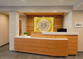 Fairfield Inn & Suites by Marriott Albany Airport hotel thumbnail 4