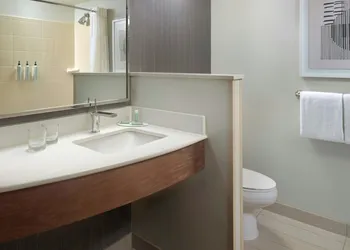 Courtyard by Marriott Birmingham Downtown at UAB hotel thumbnail 4