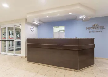 Microtel Inn & Suites by Wyndham Klamath Falls hotel thumbnail 2
