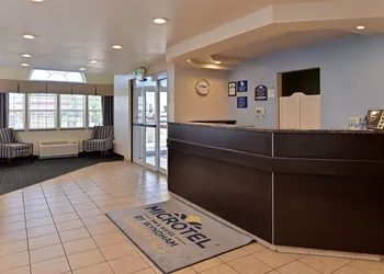 Microtel Inn & Suites by Wyndham Klamath Falls hotel thumbnail 3
