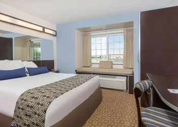 Microtel Inn & Suites by Wyndham Klamath Falls hotel thumbnail 8