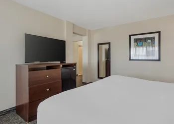 Best Western Cedar Park Inn hotel thumbnail 6