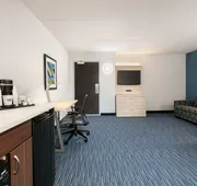 Holiday Inn Express Hotel & Suites Norfolk Airport by IHG hotel detail image 3