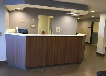 Microtel Inn & Suites by Wyndham Richmond Airport hotel thumbnail 4