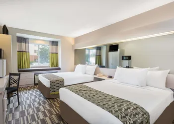 Microtel Inn & Suites by Wyndham Richmond Airport hotel thumbnail 7