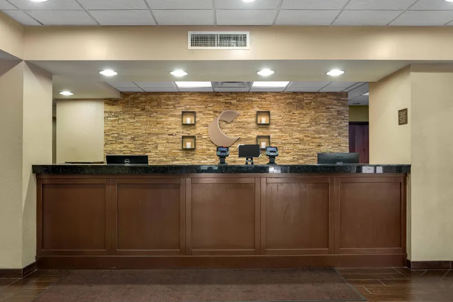 Comfort Suites Tallahassee Capitol - University Area hotel detail image 2