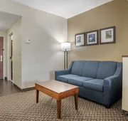 Comfort Suites Tallahassee Capitol - University Area hotel detail image 5