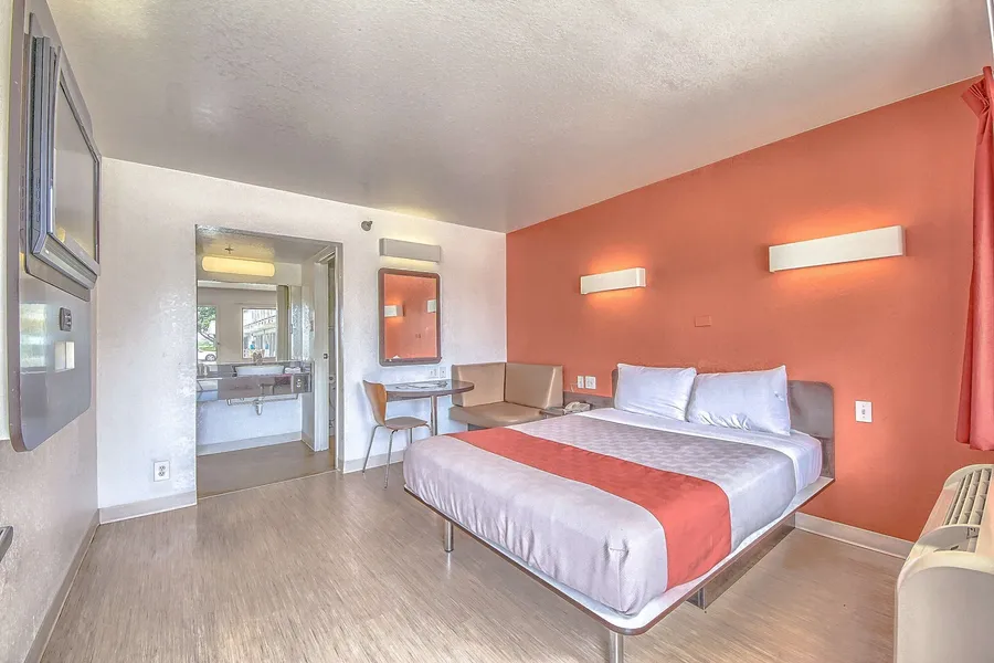 Motel 6 San Antonio, TX - Fiesta hotel detail image 6