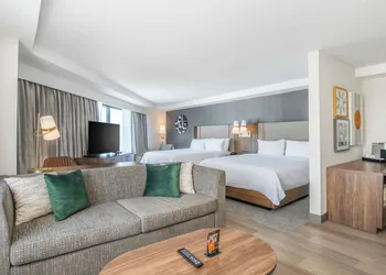Holiday Inn Los Angeles Gateway - Torrance by IHG hotel thumbnail 4