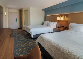 Holiday Inn Laval Montréal by IHG hotel thumbnail 7