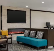 La Quinta Inn & Suites by Wyndham Peru Starved Rock St Park hotel detail image 3