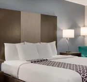 La Quinta Inn & Suites by Wyndham Peru Starved Rock St Park hotel detail image 7