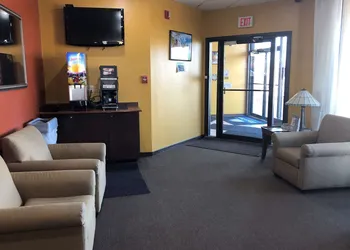 Days Inn by Wyndham Henrietta/Rochester Area hotel thumbnail 4