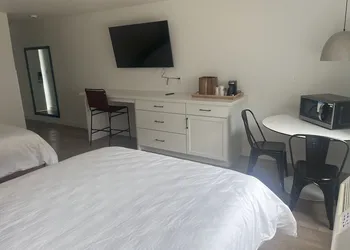 Varsity North hotel thumbnail 6