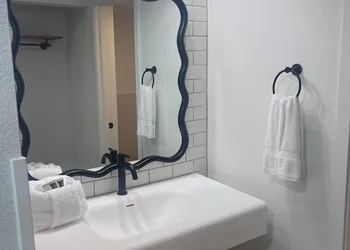 Varsity North hotel thumbnail 8