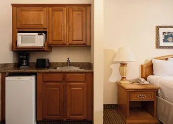 Club De Soleil All-Suite Resort hotel thumbnail 6