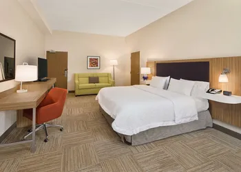 Hampton Inn Lagrange near Callaway Gardens hotel thumbnail 8