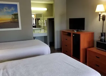 Days Inn by Wyndham Wilson hotel thumbnail 8