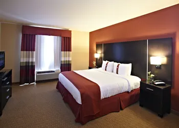 Holiday Inn Birmingham - Hoover by IHG hotel thumbnail 2