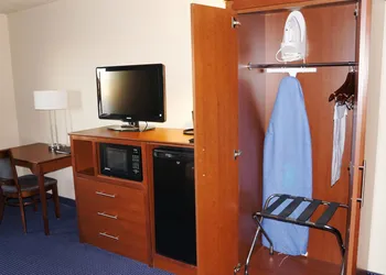 AmericInn by Wyndham Fort Dodge hotel thumbnail 5