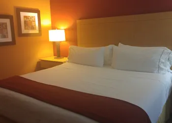 Holiday Inn Express Cortland by IHG hotel thumbnail 2