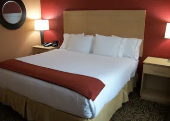 Holiday Inn Express Cortland by IHG hotel thumbnail 3