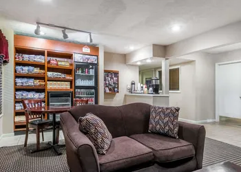 Hawthorn Extended Stay by Wyndham Columbus North hotel thumbnail 2