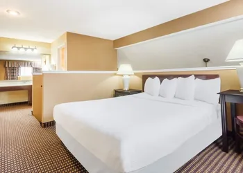 Hawthorn Extended Stay by Wyndham Columbus North hotel thumbnail 3