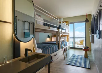 Moxy Virginia Beach Oceanfront hotel thumbnail 6