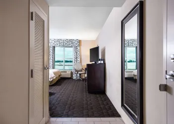 Hampton Inn & Suites Baton Rouge Downtown hotel thumbnail 2