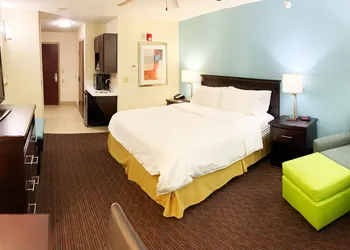Holiday Inn Express Hotel & Suites Gainesville by IHG hotel thumbnail 8