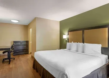 Studio 6 Extended Stay Fishkill Westage Center NY hotel thumbnail 8