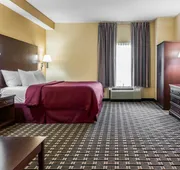 Clarion Inn & Suites Indianapolis Northwest hotel detail image 5