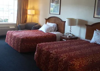 Holiday Motel Oakdale hotel thumbnail 5