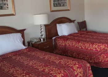 Holiday Motel Oakdale hotel thumbnail 6