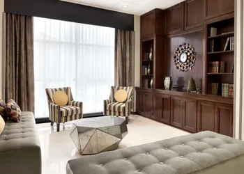 DoubleTree by Hilton Milwaukee - Brookfield hotel thumbnail 3