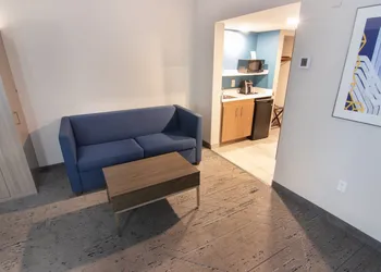 Holiday Inn Express & Suites Ft. Lauderdale Airport West by IHG hotel thumbnail 8