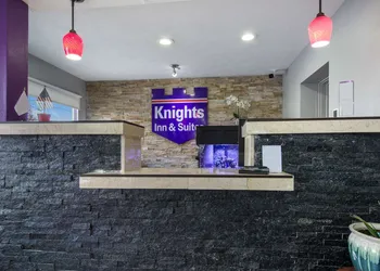 Knights Inn and Suites Salem hotel thumbnail 3