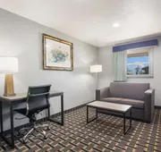 Knights Inn and Suites Salem hotel detail image 7