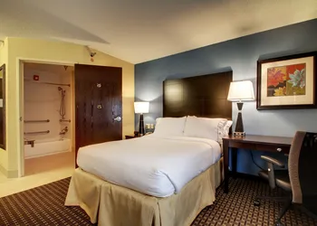 Holiday Inn Express Fort Campbell-Oak Grove by IHG hotel thumbnail 6