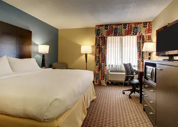 Holiday Inn Express Fort Campbell-Oak Grove by IHG hotel thumbnail 8