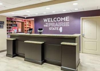 Hampton Inn & Suites Chicago-Libertyville hotel thumbnail 3