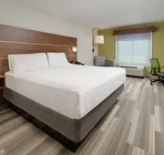 Holiday Inn Express Hotel & Suites Tullahoma by IHG hotel detail image 5
