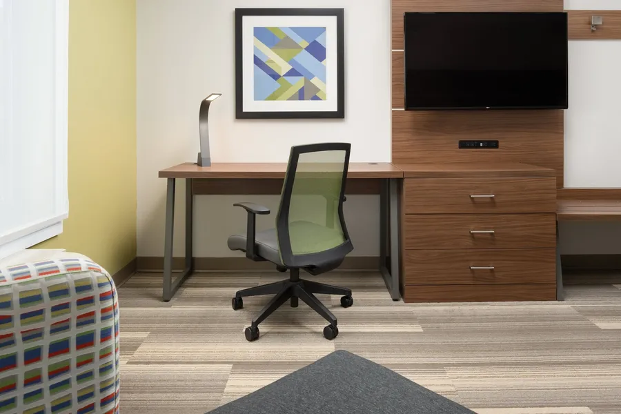 Holiday Inn Express Hotel & Suites Tullahoma by IHG hotel detail image 6