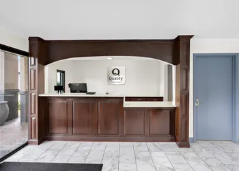 Quality Inn & Suites Monticello hotel thumbnail 6