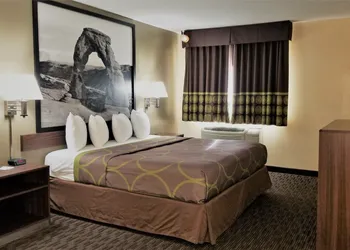 Super 8 by Wyndham Richfield UT hotel thumbnail 7