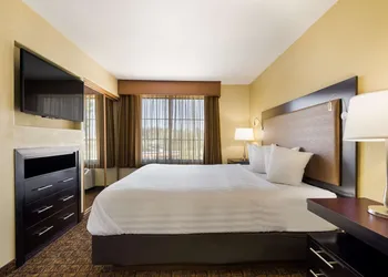 Best Western Escondido Hotel hotel thumbnail 4