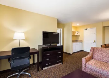 Best Western Escondido Hotel hotel thumbnail 7