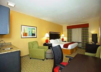 Holiday Inn Express & Suites Acworth - Kennesaw Northwest by IHG hotel thumbnail 4
